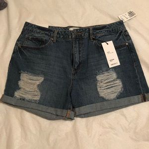 Forever 21 distressed boyfriend shorts